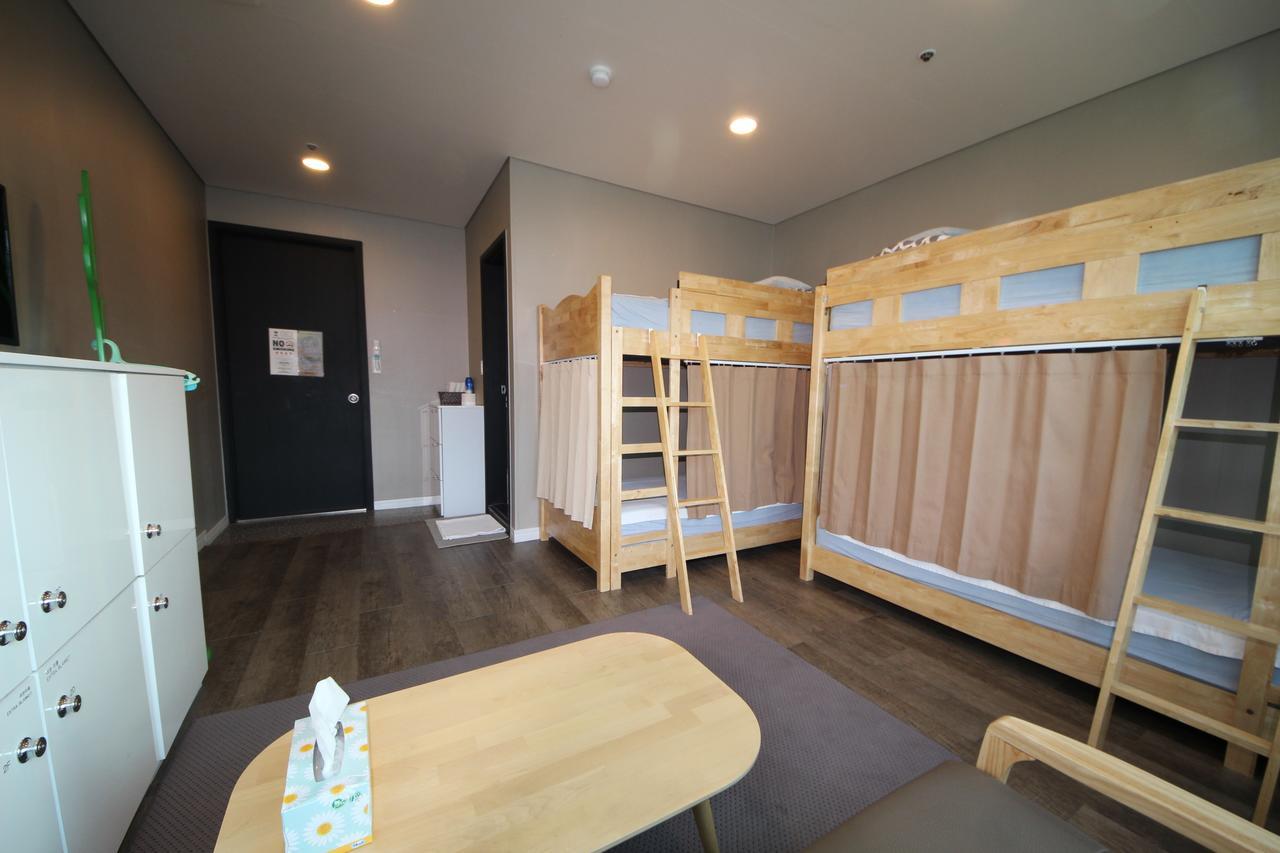 Hostel The New Day Busan Exteriör bild
