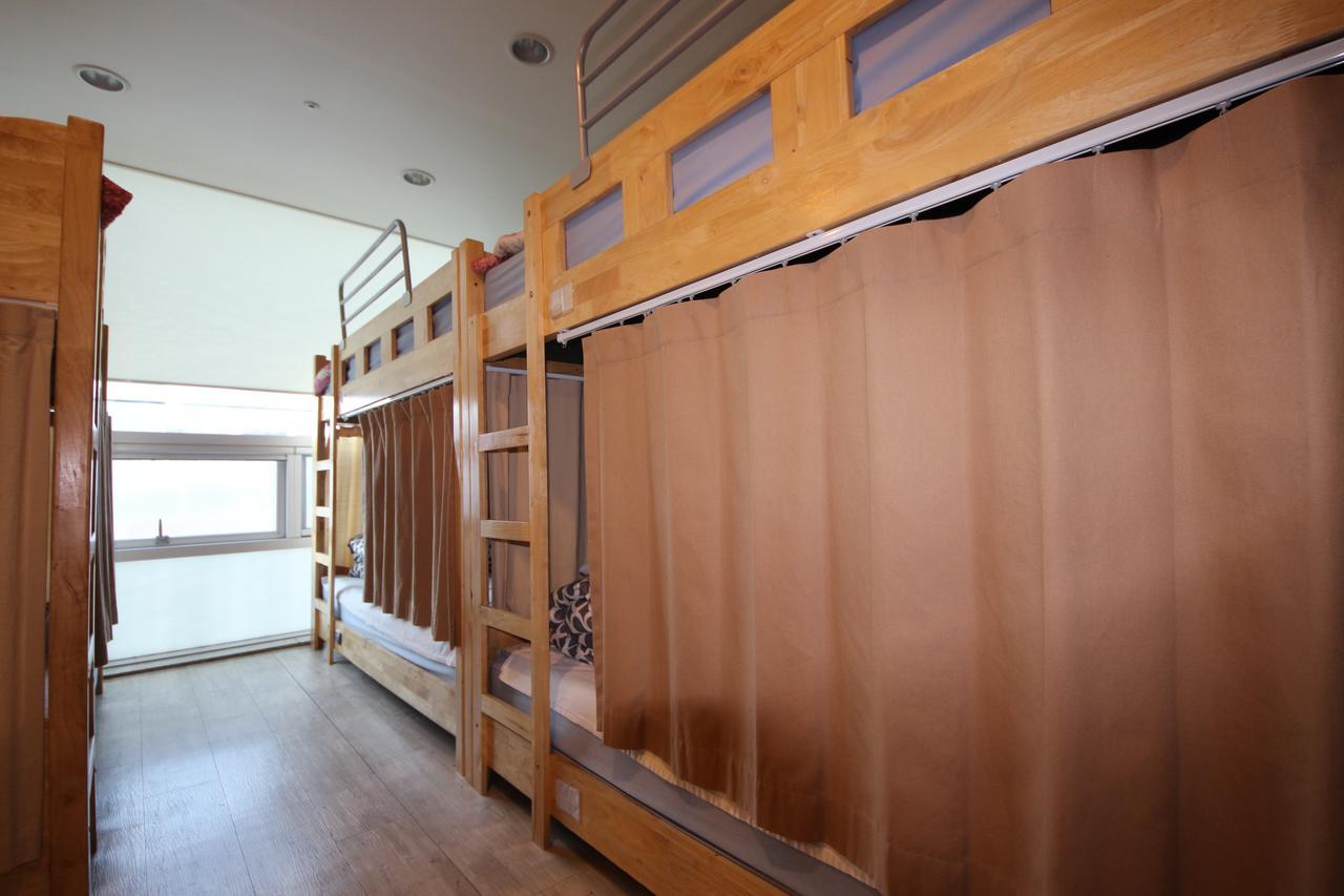 Hostel The New Day Busan Exteriör bild