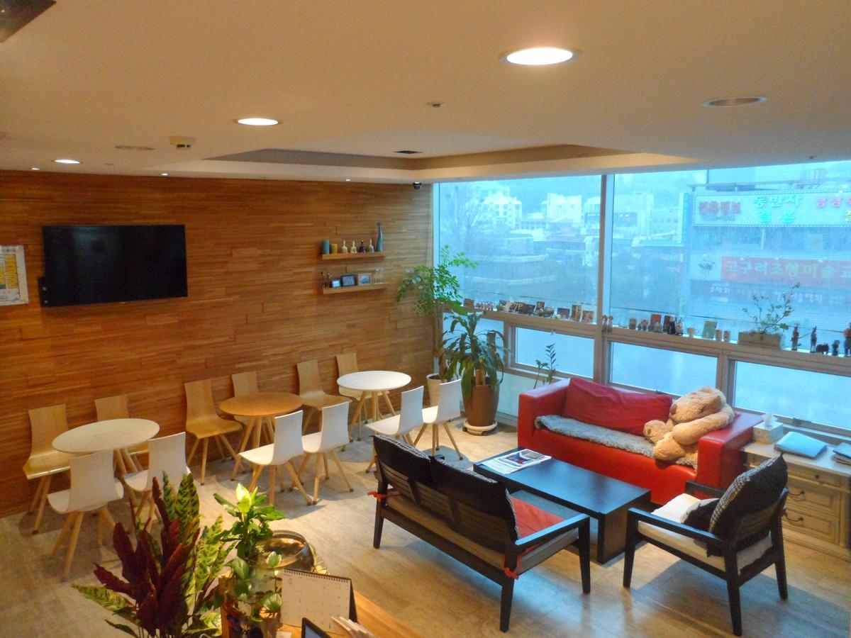 Hostel The New Day Busan Exteriör bild