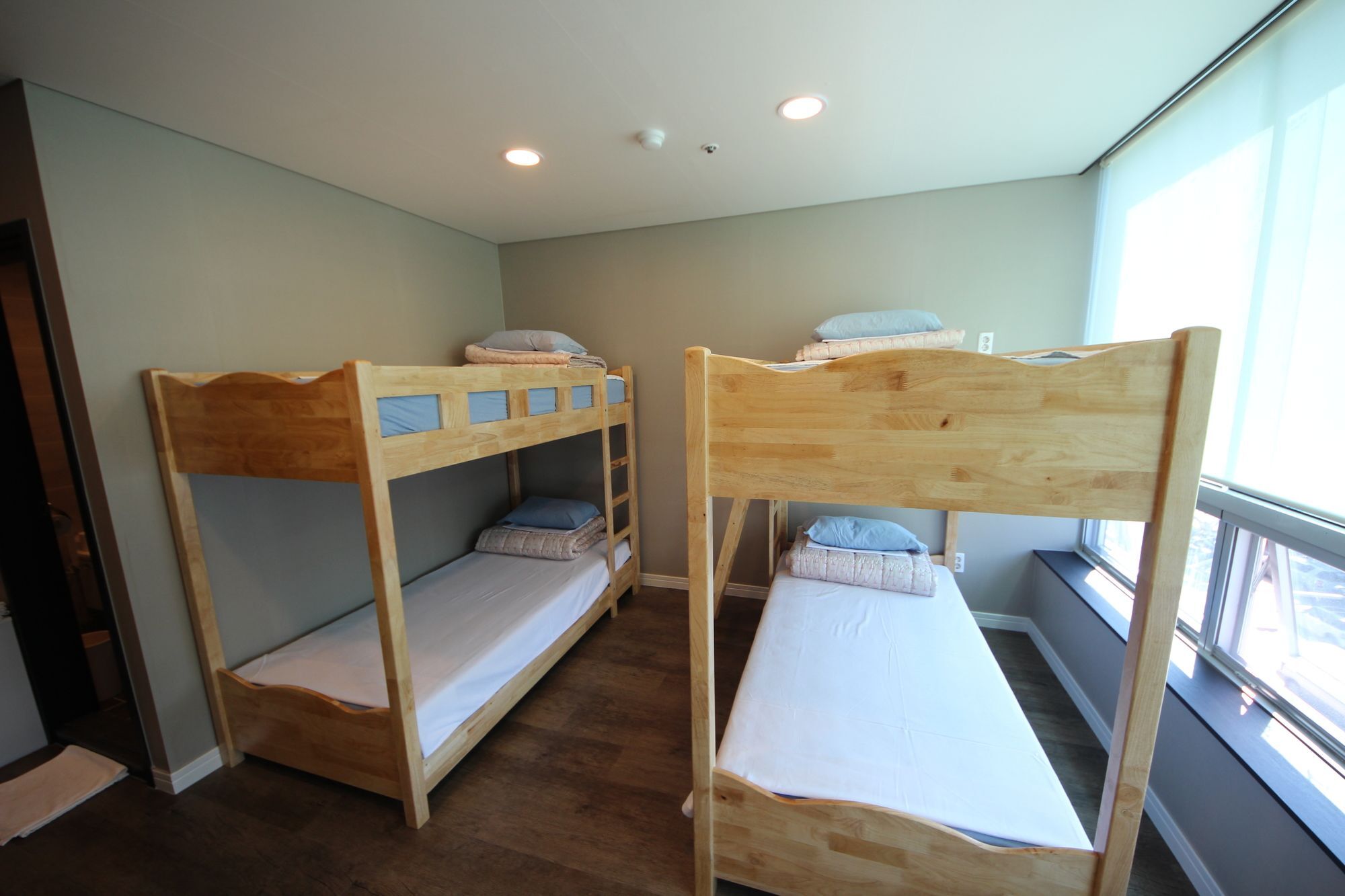 Hostel The New Day Busan Exteriör bild