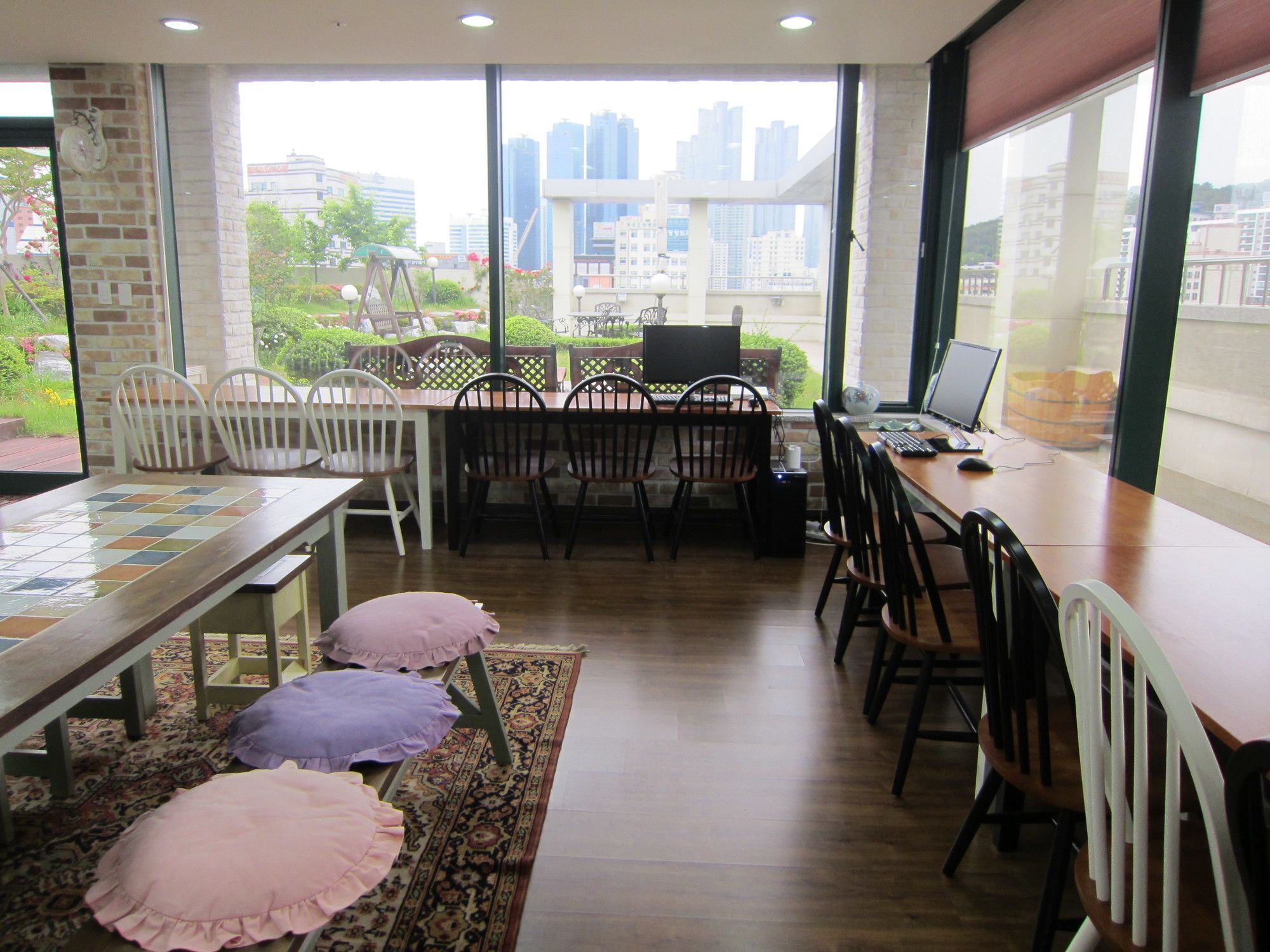 Hostel The New Day Busan Exteriör bild