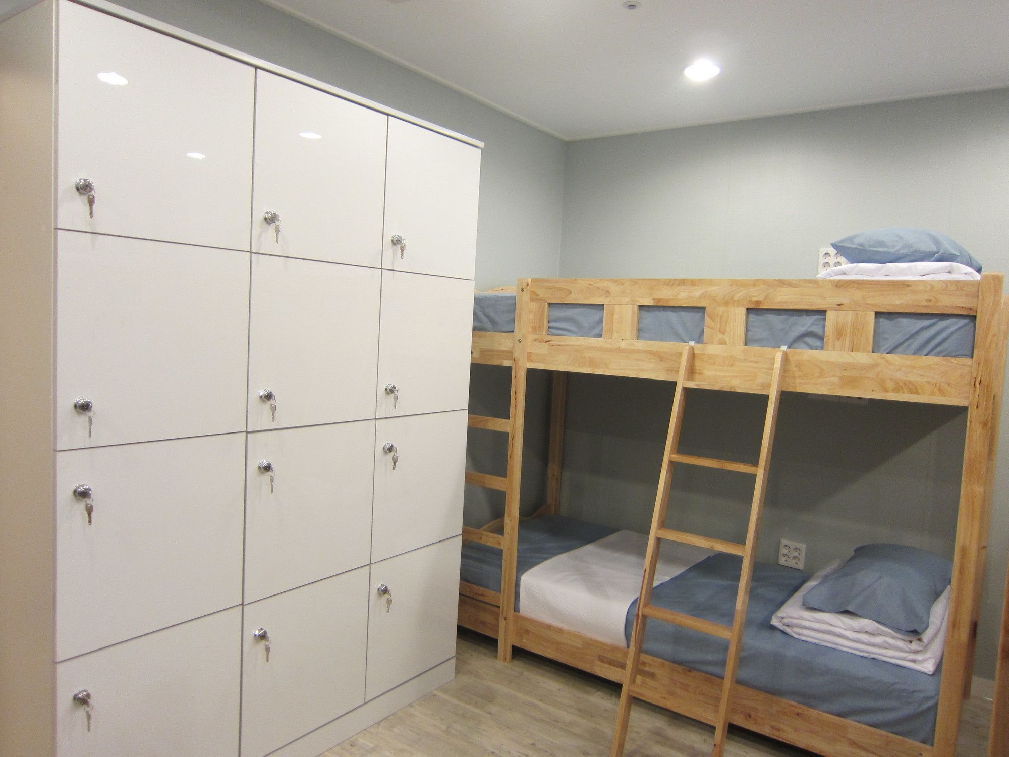Hostel The New Day Busan Exteriör bild